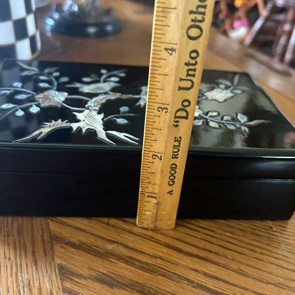 Vintage Asian Black Lacquer Inlay Mother of Pearl Bird Scene Jewelry Box
